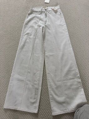 DL1961 high rise Hepburn jeans in eggshell